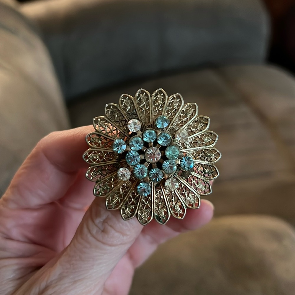 Vintage Brooch Pin Floral